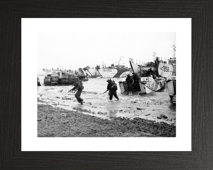 Royal Marines Commandos at Normandy on D-Day 1944 Photo Print Wall Art Military Decor Posters, Prints, & Visual Artwork Hampshire Prints 10 x 8 Black Frame Yes