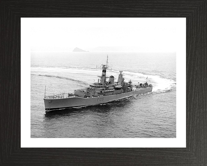 HMS Leander (F109) Photo Print - At Sea - Royal Navy Leander Class Frigate