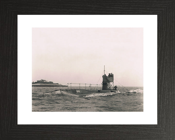HMS B4 submarine | Photo Print | Framed Print | Poster | B class | Royal Navy | Hampshire Prints