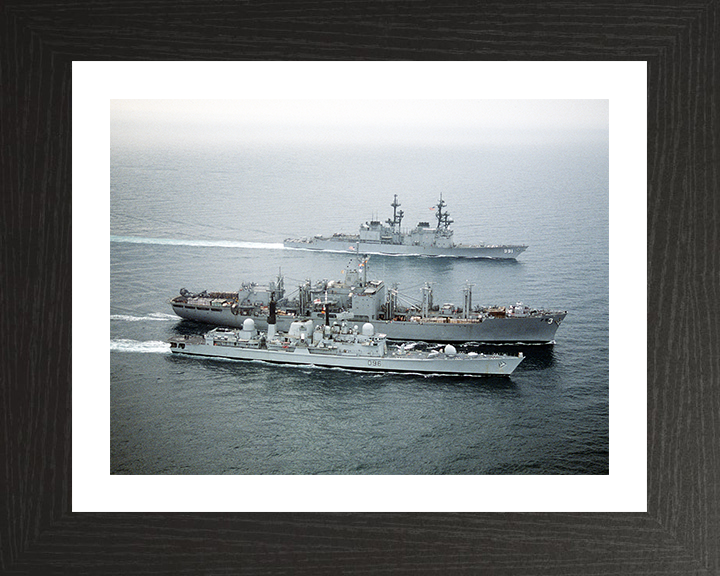 HMS Gloucester (D96) Photo Print - Refuelling 1991 - Royal Navy Type 42 Destroyer Hampshire Prints 10 x 8 Black Frame Yes