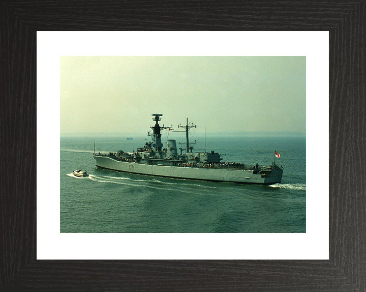 HMS Scylla F71 | Photo Print | Framed Print | Leander Class | Frigate | Royal Navy Hampshire Prints