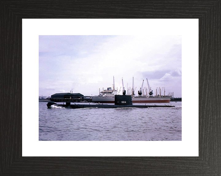 HMS Grampus S04 Royal Navy Porpoise class Submarine Photo Print or Framed Print - Hampshire Prints