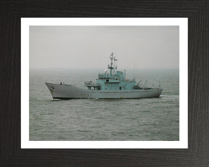 HMS Guernsey P297 | Photo Print | Framed Print | Island Class | Patrol Vessel | Royal Navy Hampshire Prints