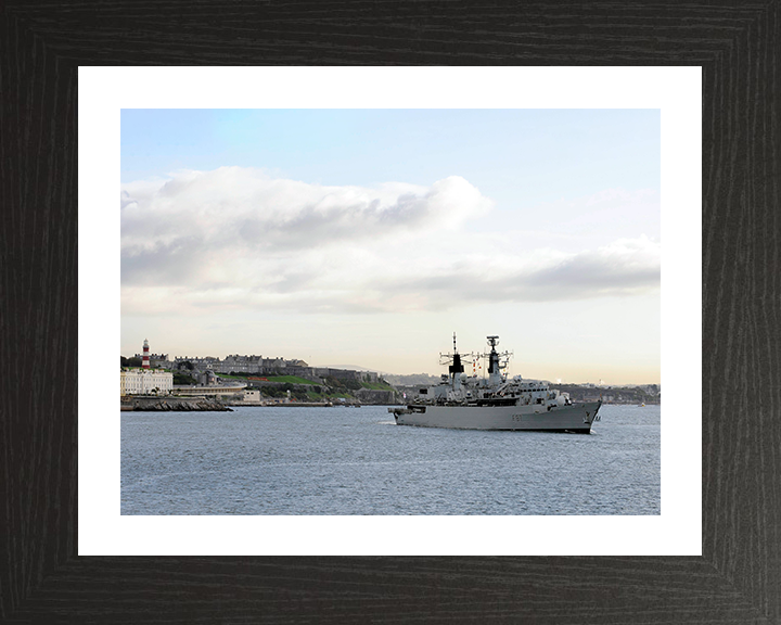 HMS Chatham (F87) Photo Print - Homecoming 2008 - Royal Navy Type 22 Frigate Posters, Prints, & Visual Artwork Hampshire Prints 10 x 8 Black Frame Yes