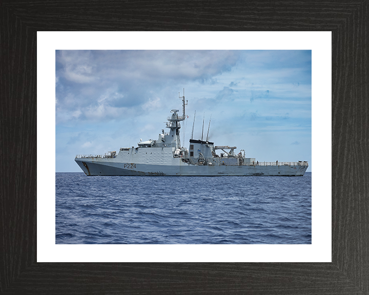 HMS Trent (P224) Photo Print - Port Beam View - Royal Navy River Class Patrol Vessel Hampshire Prints 10 x 8 Black Frame Yes