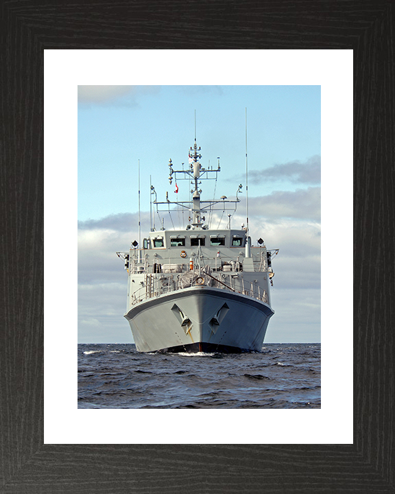 HMS Bangor (M109) Royal Navy Sandown Class Minehunter Low Bow View Photo Print Wall Art Decor Posters, Prints, & Visual Artwork Hampshire Prints 10 x 8 Black Frame Yes