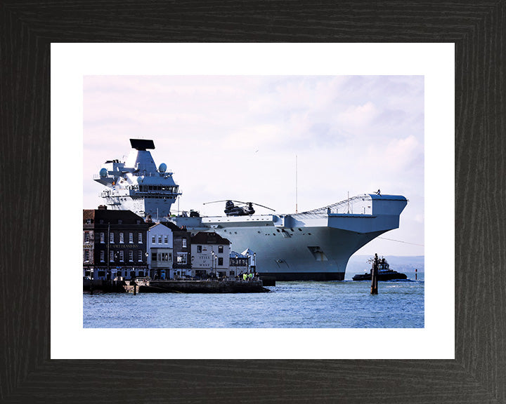 HMS Queen Elizabeth R08 | Photo Print | Framed Print | Queen Elizabeth Class | Aircraft Carrier | Royal Navy Hampshire Prints