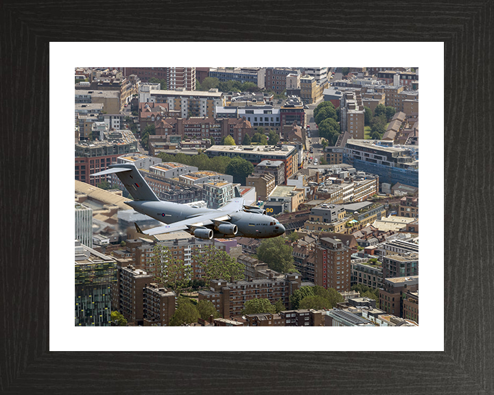 RAF C-17 Flies over London Photo Print - Royal Air Force Aircraft Hampshire Prints 10 x 8 Black Frame Yes