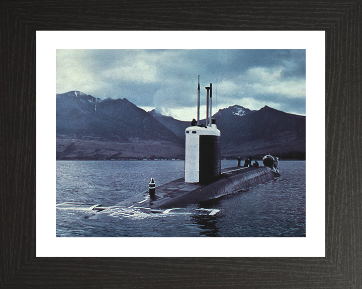 HMS Repulse (S23) Photo Print - Firth of Clyde 1979 - Royal Navy Resolution Class Submarine Hampshire Prints 10 x 8 Black Frame Yes