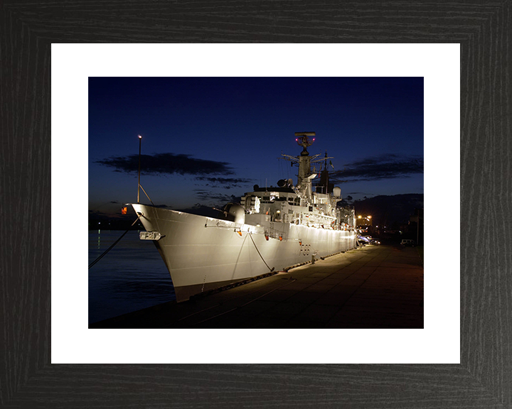 HMS Campbeltown (F86) Royal Navy Type 22 Frigate Floodlit Alongside Photo Print Wall Art Decor Posters, Prints, & Visual Artwork Hampshire Prints 10 x 8 Black Frame Yes