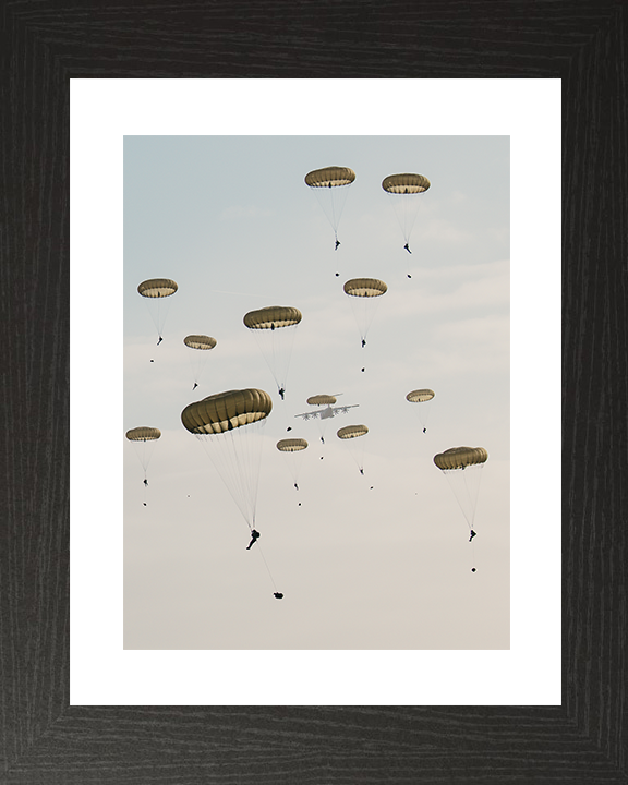 British Army Parachute Regiment Parachuting 2026 Photo Print Wall Art Military Decor Posters, Prints, & Visual Artwork Hampshire Prints 10 x 8 Black Frame Yes