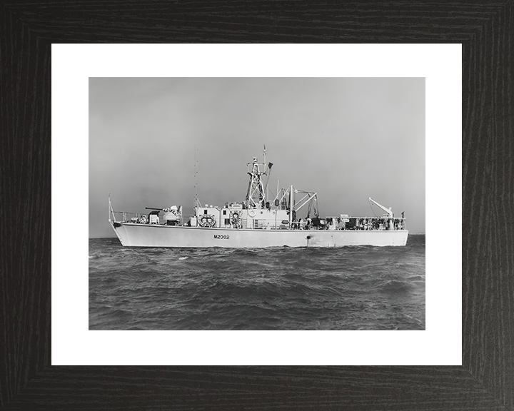 HMS Aveley (M2002) Royal Navy Ley Class Minesweeper Port Side View Photo Print Wall Art Decor Posters, Prints, & Visual Artwork Hampshire Prints 10 x 8 Black Frame Yes