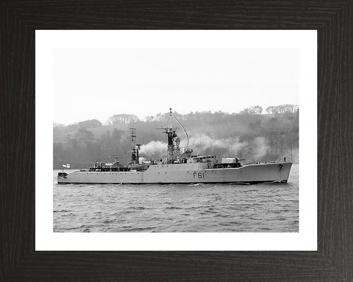 HMS Llandaff F61 | Photo Print | Framed Print | Salisbury Class | Frigate | Royal Navy Hampshire Prints