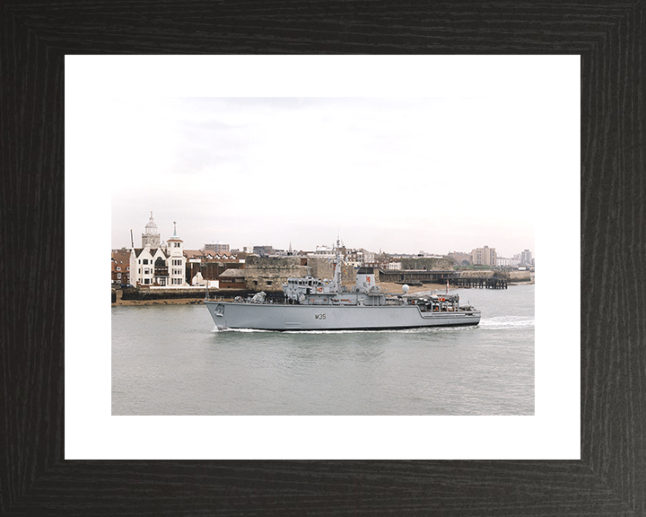 HMS Dulverton (M35) Royal Navy Hunt Class Mine Warfare Vessel Passing Old Portsmouth Photo Print Wall Art Decor Posters, Prints, & Visual Artwork Hampshire Prints 10 x 8 Black Frame Yes