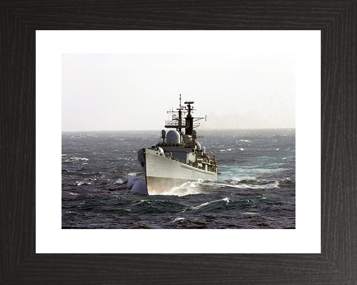 HMS Edinburgh (D97) Royal Navy Type 42 Destroyer In a Swell Photo Print Wall Art Decor Posters, Prints, & Visual Artwork Hampshire Prints 10 x 8 Black Frame Yes