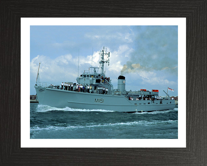 HMS Iveston M1151 | Photo Print | Framed Print | Ton Class | Minesweeper | Royal Navy Hampshire Prints