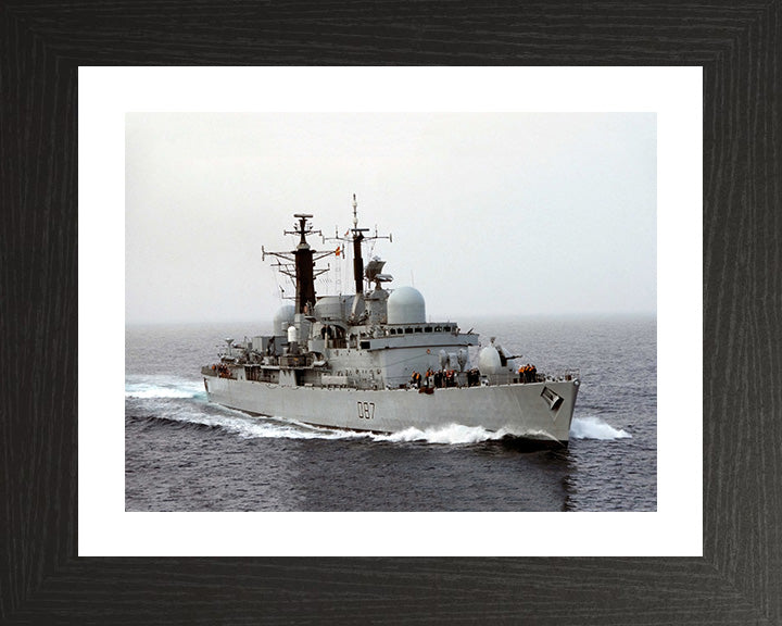 HMS Newcastle D87 Royal Navy Type 42 destroyer Photo Print or Framed Photo Print - Hampshire Prints