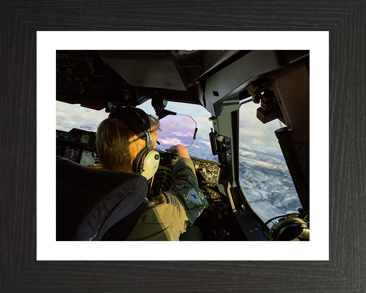 RAF Atlas C.1 A400M Cockpit Photo Print - Royal Air Force Hampshire Prints 10 x 8 Black Frame Yes