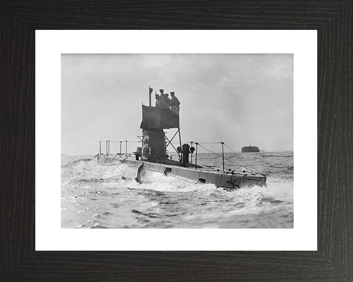 HMS B6 submarine | Photo Print | Framed Print | Poster | B class | Royal Navy | Hampshire Prints