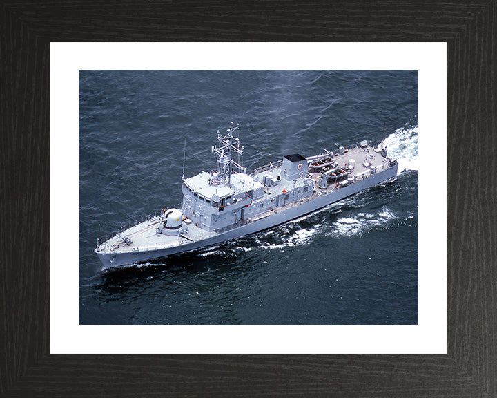 HMS Swift P243 Royal Navy Peacock Class Patrol Vessel Photo Print or Framed Print - Hampshire Prints