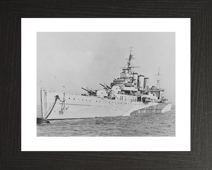 HMS Cumberland (57) Royal Navy County Class Cruiser Warship At a Buoy Photo Print Wall Art Decor Posters, Prints, & Visual Artwork Hampshire Prints 10 x 8 Black Frame Yes