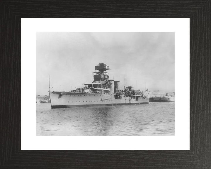 HMS Curlew (D42) Royal Navy C Class Cruiser Port Bow View Photo Print Wall Art Decor Posters, Prints, & Visual Artwork Hampshire Prints 10 x 8 Black Frame Yes