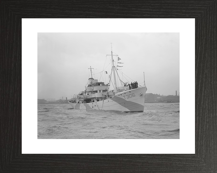 HMS Bream (T306) Royal Navy Fish Class Trawler Starboard Bow View Photo Print Wall Art Decor Posters, Prints, & Visual Artwork Hampshire Prints 10 x 8 Black Frame Yes