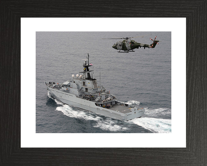 HMS Tyne P281 Royal Navy River class offshore patrol vessel Photo Print or Framed Print - Hampshire Prints