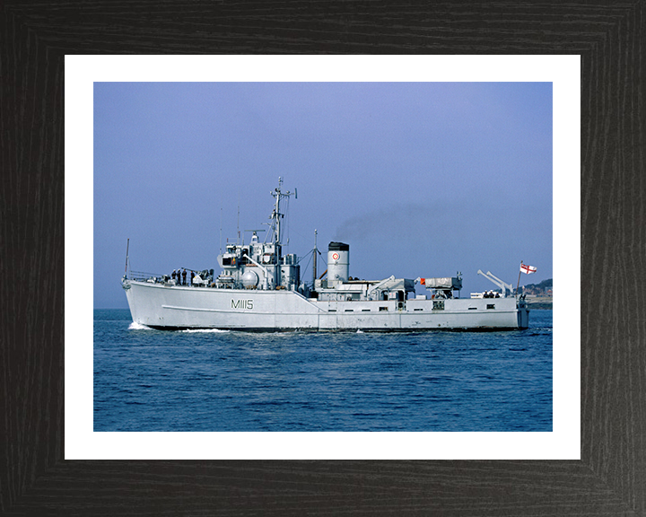 HMS Bronington M1115 | Photo Print | Framed Print | Ton Class | Minesweeper | Royal Navy Hampshire Prints