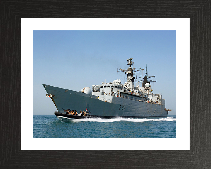 HMS Chatham (F87) Photo Print - Iraqi 2008 - Royal Navy Type 22 Frigate Posters, Prints, & Visual Artwork Hampshire Prints 10 x 8 Black Frame Yes