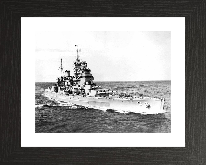 HMS Duke of York (17) Royal Navy King George V Class Battleship Starboard Bow View Photo Print Wall Art Decor Posters, Prints, & Visual Artwork Hampshire Prints 10 x 8 Black Frame Yes