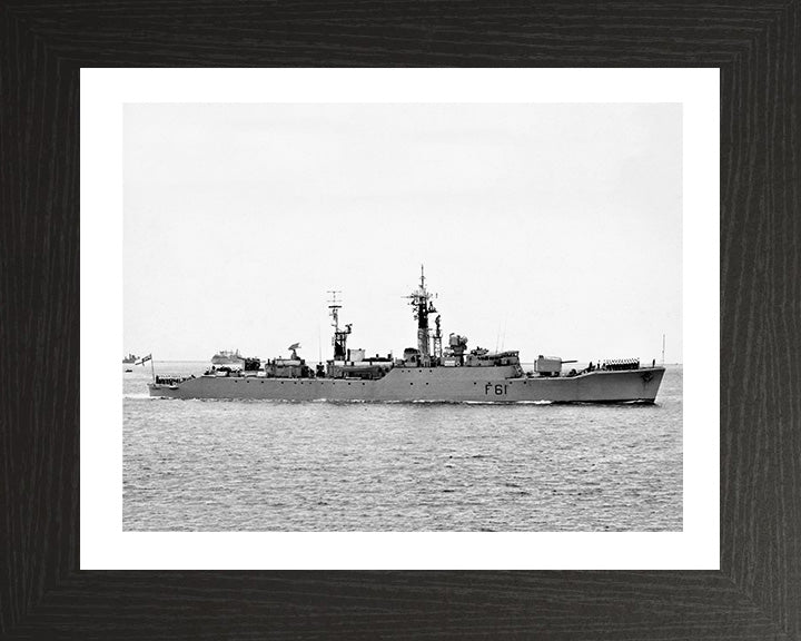 HMS Llandaff F61 | Photo Print | Framed Print | Salisbury Class | Frigate | Royal Navy Hampshire Prints