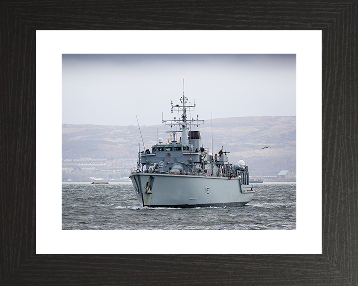 HMS Brocklesby (M33) Royal Navy Hunt Class Mine Warfare Vessel Port Bow View Photo Print Wall Art Decor Posters, Prints, & Visual Artwork Hampshire Prints 10 x 8 Black Frame Yes