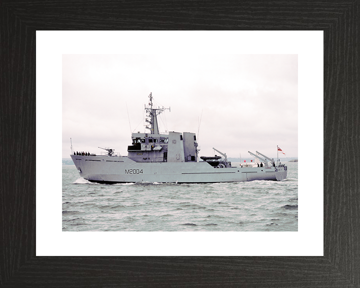 HMS Carron (M2004) Royal Navy River Class Minesweeper Port Side View Photo Print Wall Art Decor Posters, Prints, & Visual Artwork Hampshire Prints 10 x 8 Black Frame Yes
