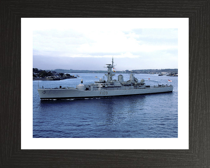 HMS Leander F109 | Photo Print | Framed Print | Leander Class | Frigate | Royal Navy Hampshire Prints
