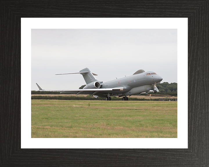 RAF Sentinel Landing Photo Print - Royal Air Force Aircraft Hampshire Prints 10 x 8 Black Frame Yes