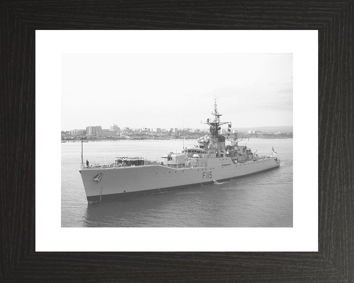 HMS Berwick (F115) Royal Navy Rothesay Class Frigate High Port Bow View Photo Print Wall Art Decor Posters, Prints, & Visual Artwork Hampshire Prints 10 x 8 Black Frame Yes