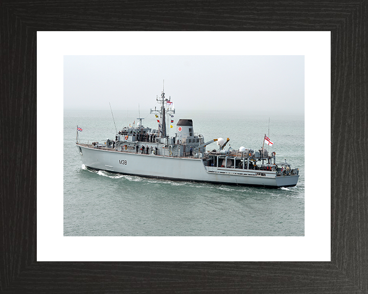 HMS Atherstone (M38) Royal Navy Hunt Class Mine Warfare Vessel Leaving Harbour Photo Print Wall Art Decor Posters, Prints, & Visual Artwork Hampshire Prints 10 x 8 Black Frame Yes