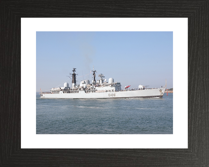 HMS Cardiff (D108) Royal Navy Type 42 Destroyer Flying Paying Off Pennant Photo Print Wall Art Decor Posters, Prints, & Visual Artwork Hampshire Prints 10 x 8 Black Frame Yes