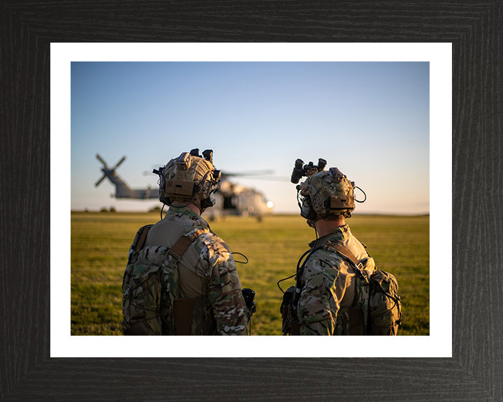 Royal Marine Commandos with Merlin Helicopter Photo Print - MAOT Hampshire Prints 10 x 8 Black Frame Yes