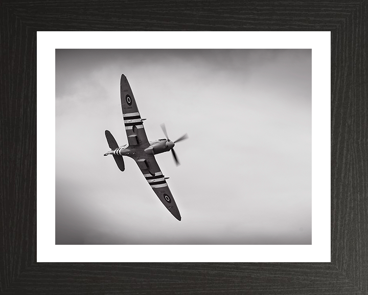 RAF Spitfire Black and White Photo Print - Royal Air Force Aircraft Hampshire Prints 10 x 8 Black Frame Yes