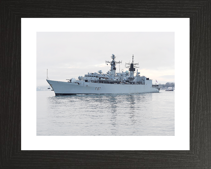 HMS Chatham (F87) Royal Navy Type 22 Frigate Leaving Harbour Photo Print Wall Art Decor Posters, Prints, & Visual Artwork Hampshire Prints 10 x 8 Black Frame Yes