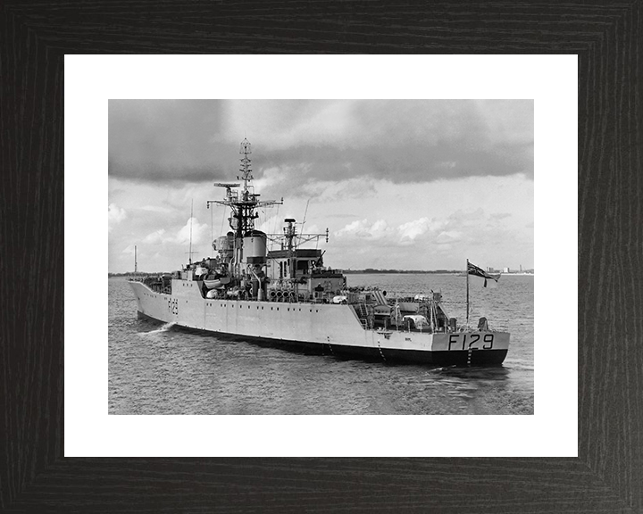 HMS Rhyl (F129) Photo Print - At Sea 1960 - Royal Navy Rothesay Class Frigate Posters, Prints, & Visual Artwork Hampshire Prints 10 x 8 Black Frame Yes