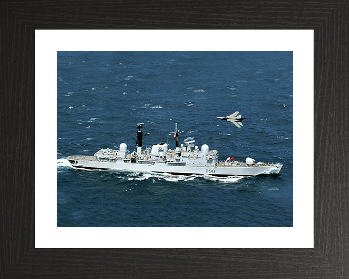 HMS Southampton (D90) Photo Print - Starboard View - Royal Navy Type 42 Destroyer Hampshire Prints 10 x 8 Black Frame Yes