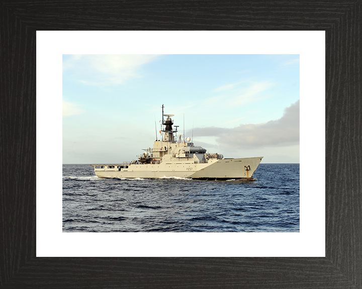 HMS Clyde (P257) Royal Navy River Class Patrol Vessel Starboard Beam View Photo Print Wall Art Decor Posters, Prints, & Visual Artwork Hampshire Prints 10 x 8 Black Frame Yes