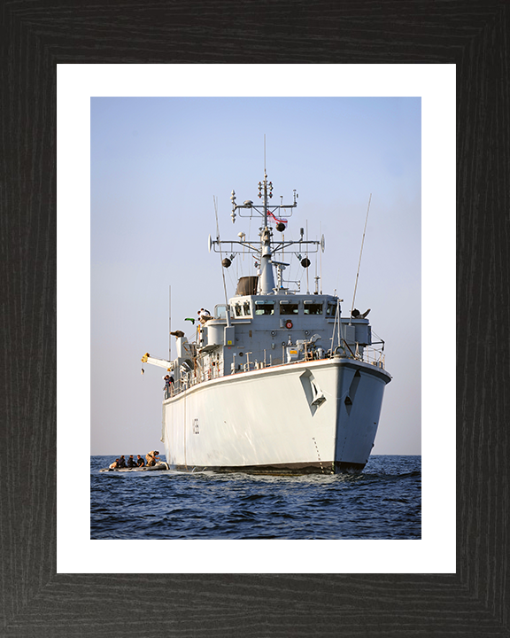 HMS Atherstone (M38) Photo Print - Persian Gulf 2009 - Royal Navy Hunt Class Mine Warfare Vessel Posters, Prints, & Visual Artwork Hampshire Prints 10 x 8 Black Frame Yes