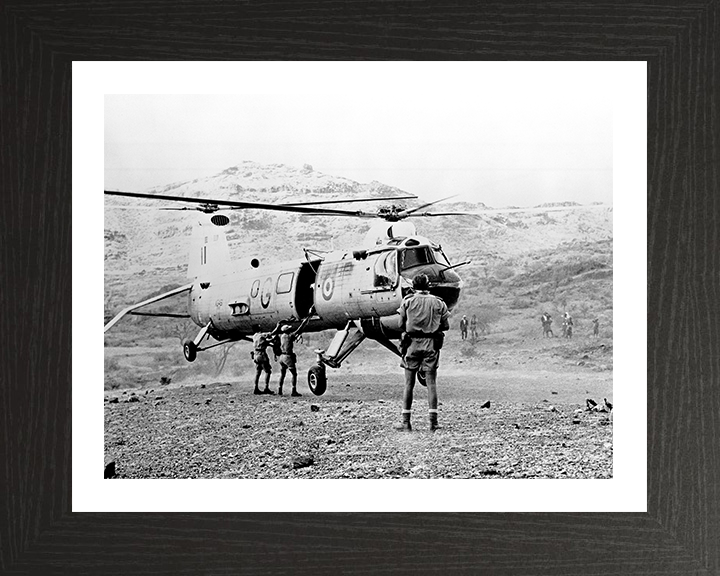RAF Bristol Belvedere HC.1 Helicopter 26 Sqn 1962 Photo Print - Royal Air Force Aircraft Hampshire Prints 10 x 8 Black Frame Yes