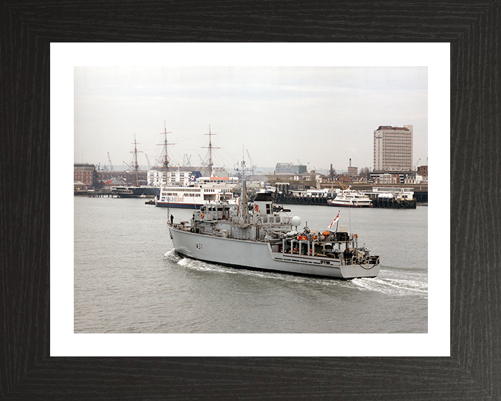 HMS Chiddingfold M37 | Photo Print | Framed Print | Hunt Class | Minehunter | Royal Navy Hampshire Prints