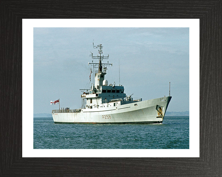 HMS Leeds Castle P258 Royal Navy Castle class Patrol boat Photo Print or Framed Print - Hampshire Prints