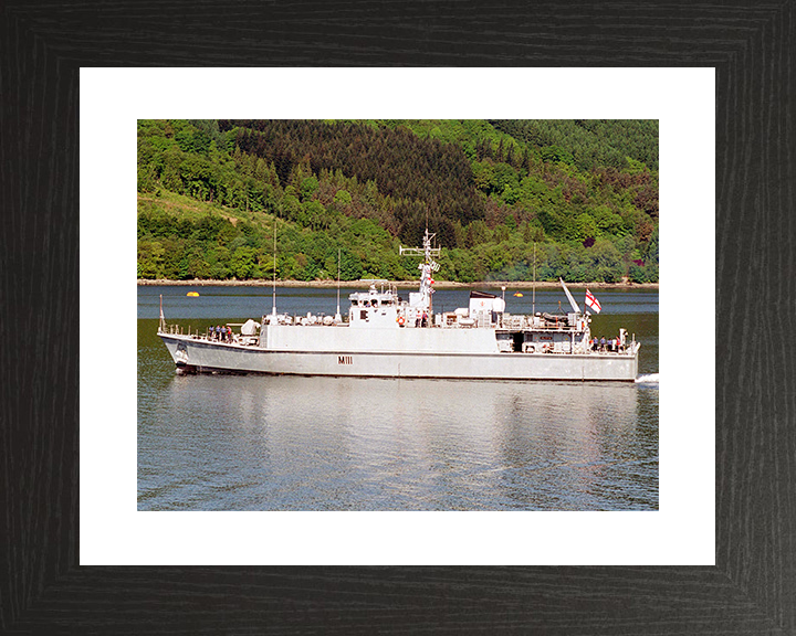 HMS Blyth (M111) Royal Navy Sandown Class Minehunter Leaving Harbour Photo Print Wall Art Decor Posters, Prints, & Visual Artwork Hampshire Prints 10 x 8 Black Frame Yes